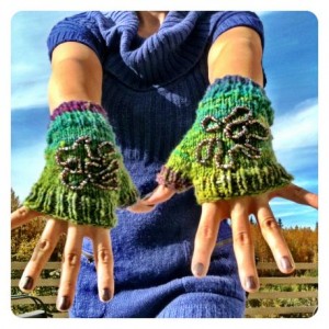 fabulous and easy super simple knitted fingerless mitts