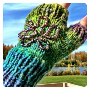 flower beads fingerless mittens hand-knit