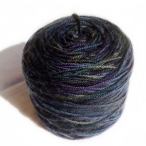 dark blue photo of soft sock yarn