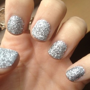 sparkly glamorous nail polish glitter