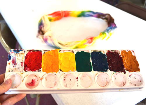 paint palette and yarn