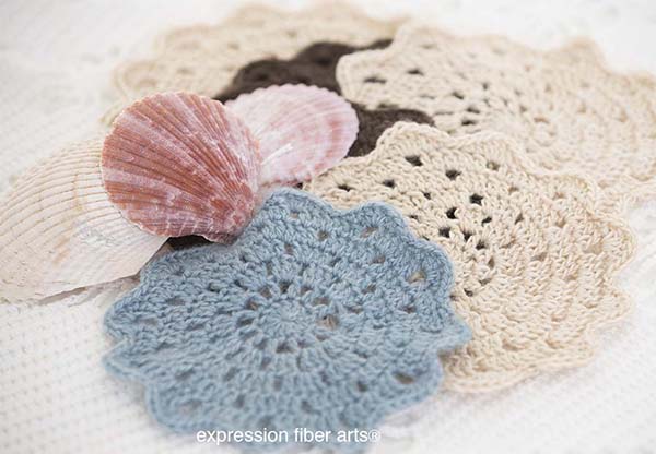 free crochet fancy flower coaster pattern