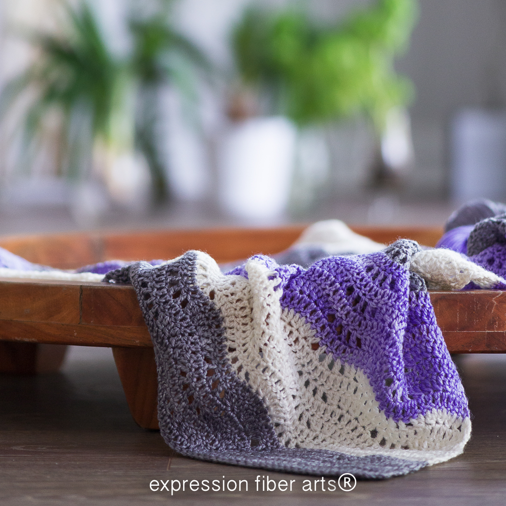 how to crochet an easy beginner baby blanket - pattern