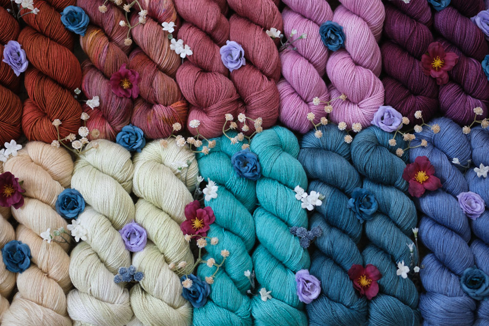 A COLORFUL, GORGEOUS Hand Dyed Yarn Giveaway